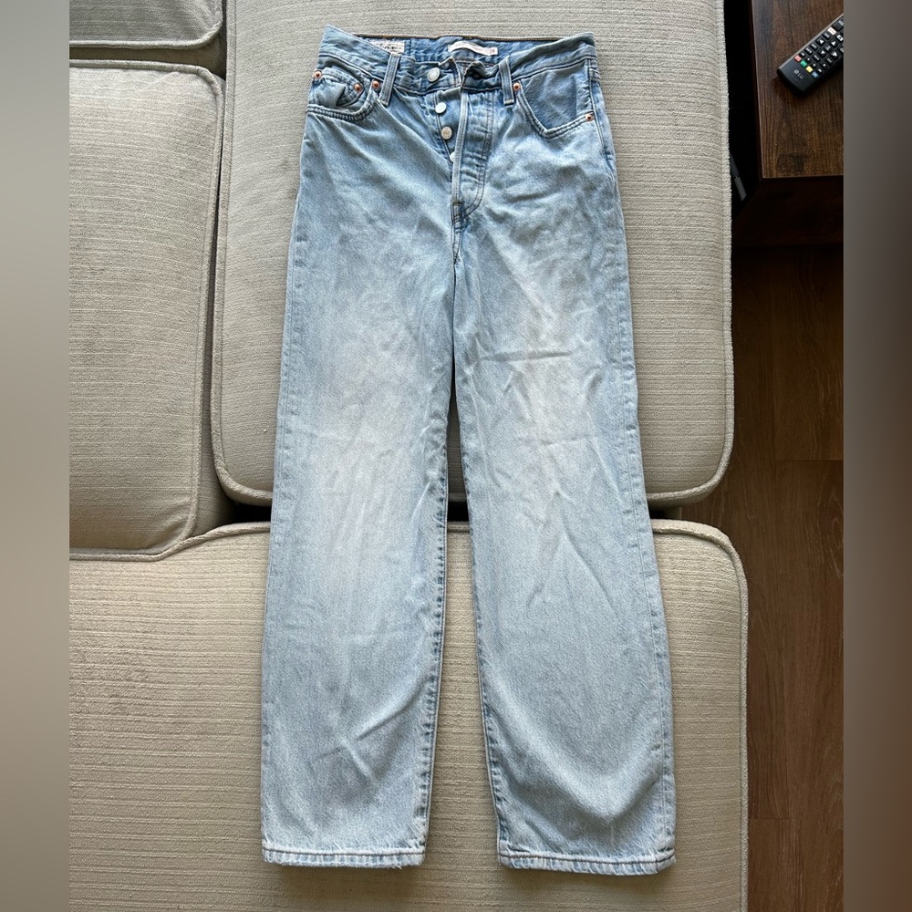Levi’s Ribcage Wide-Leg Jeans (tag size 28)